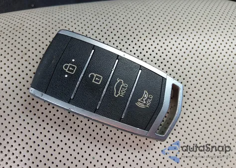 2017 Genesis G90 3.3T Premium из США, поврежденный, VIN KMHG34JA6HU022251